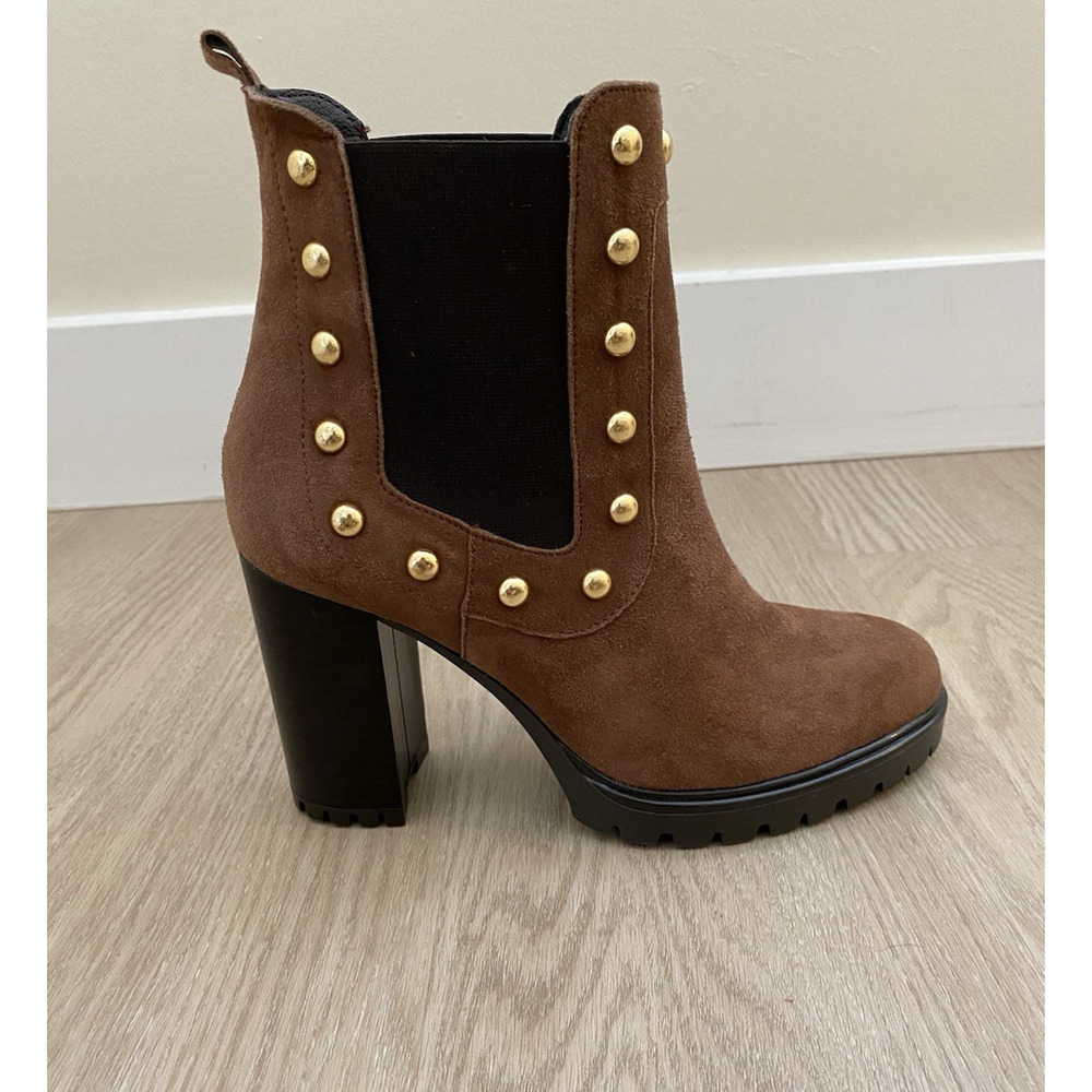 Barney's New York Womens Chelsea Suede‎ Studded Booties 37 Lug Sole Luxury Boho - Picture 2 of 9